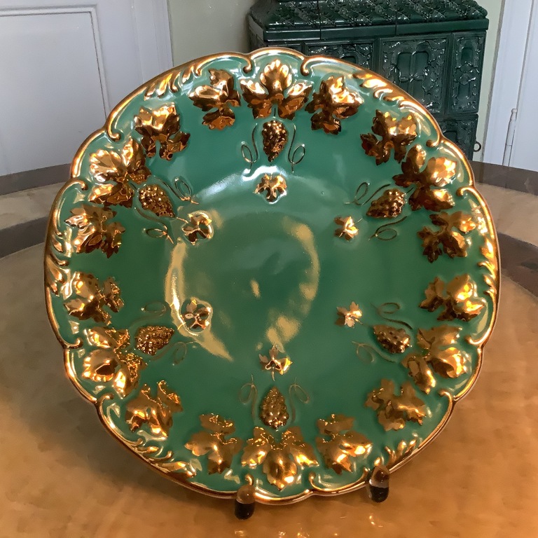 Fruit plate, Handmade. Gold painting on relief. France, 1900s