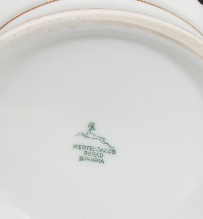 Art deco porcelain dish/chest with lid