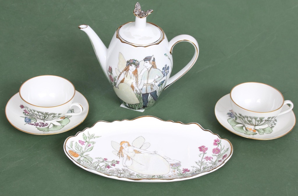 Porcelain tea set for two 