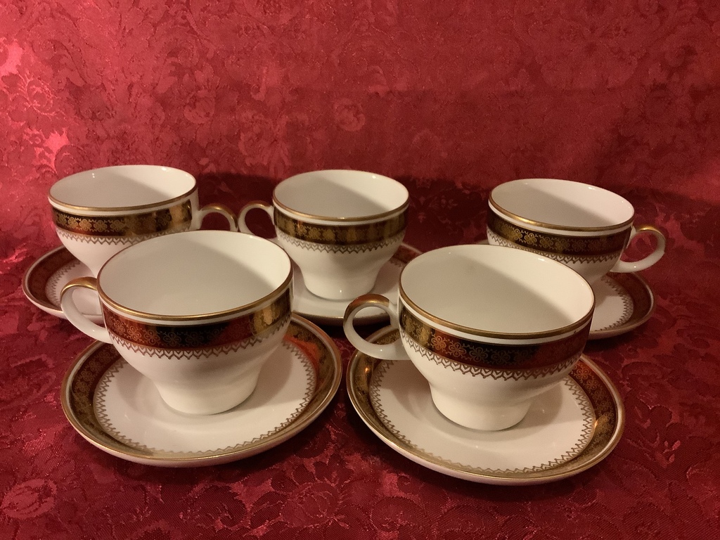 5 beautiful tea cups with saucers, Kahla, Germany, outlined in gold.