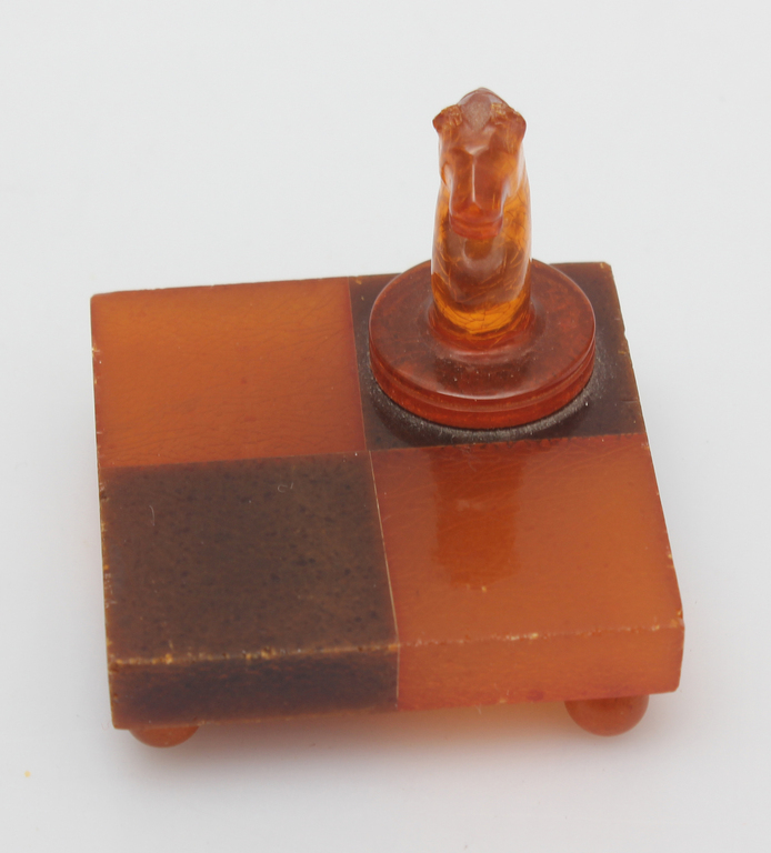 Amber chess piece Horse