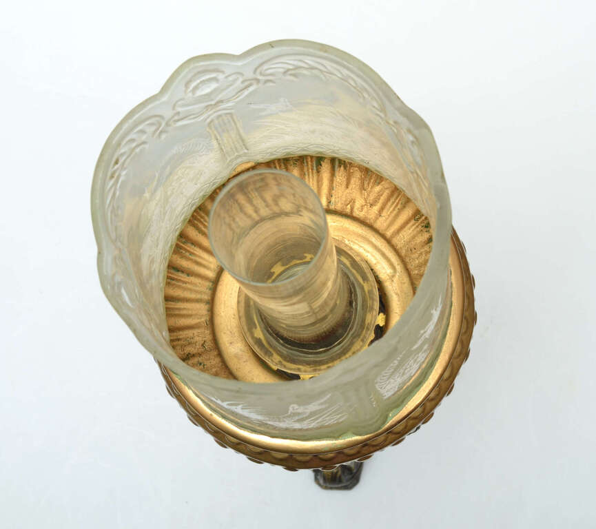 Kerosene lamp in baroque style