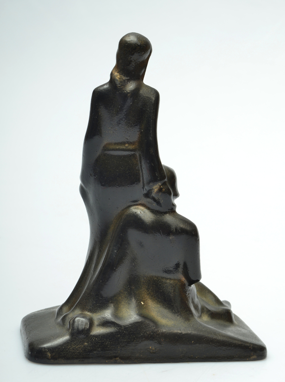 Ģipša figūra ar melnas lakas un bronzas patīna klājumu 
