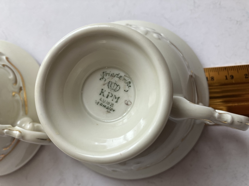 Vintage KPM AD1831 porcelāna tējas krūzītes