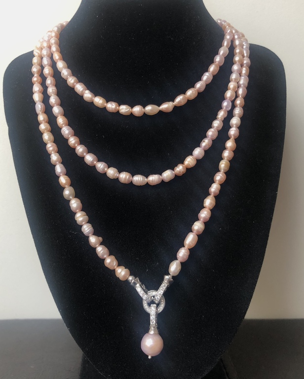Long freshwater pearl necklace