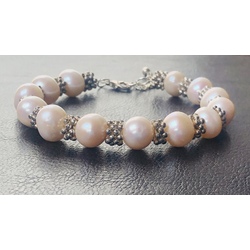 White freshwater pearl 9-10mm bracelet with metal elements