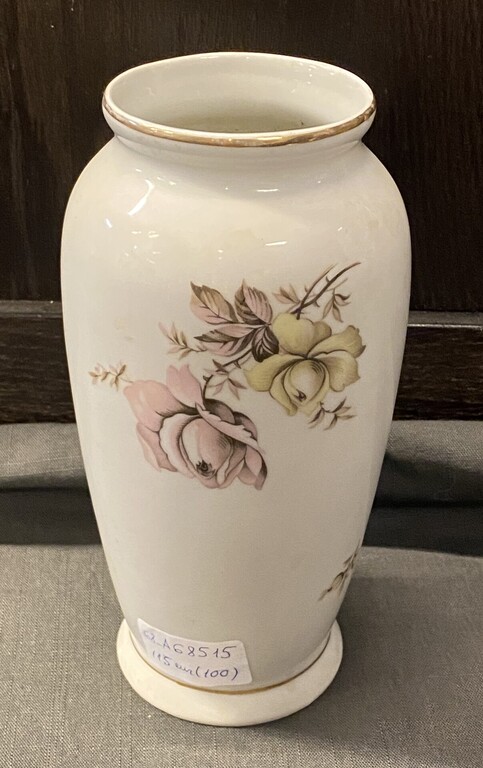 Kuznetsov porcelain vase