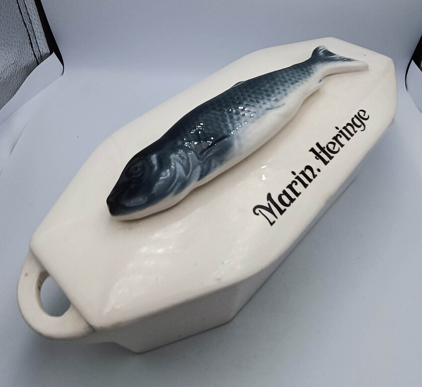 Faience herring dish with lid