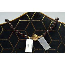 Garnet necklace with gold clasp