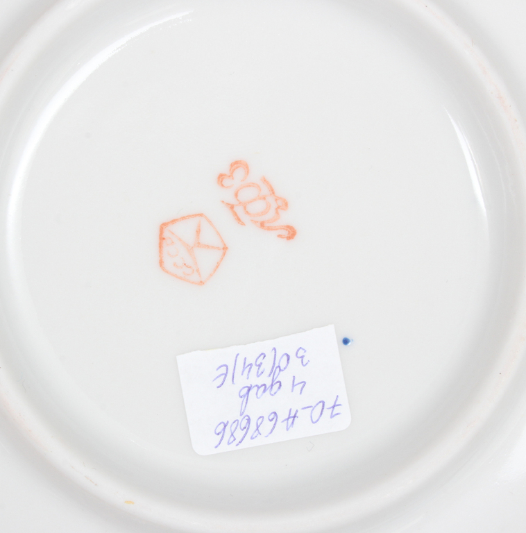 Porcelain cups with saucers (4 pcs.)