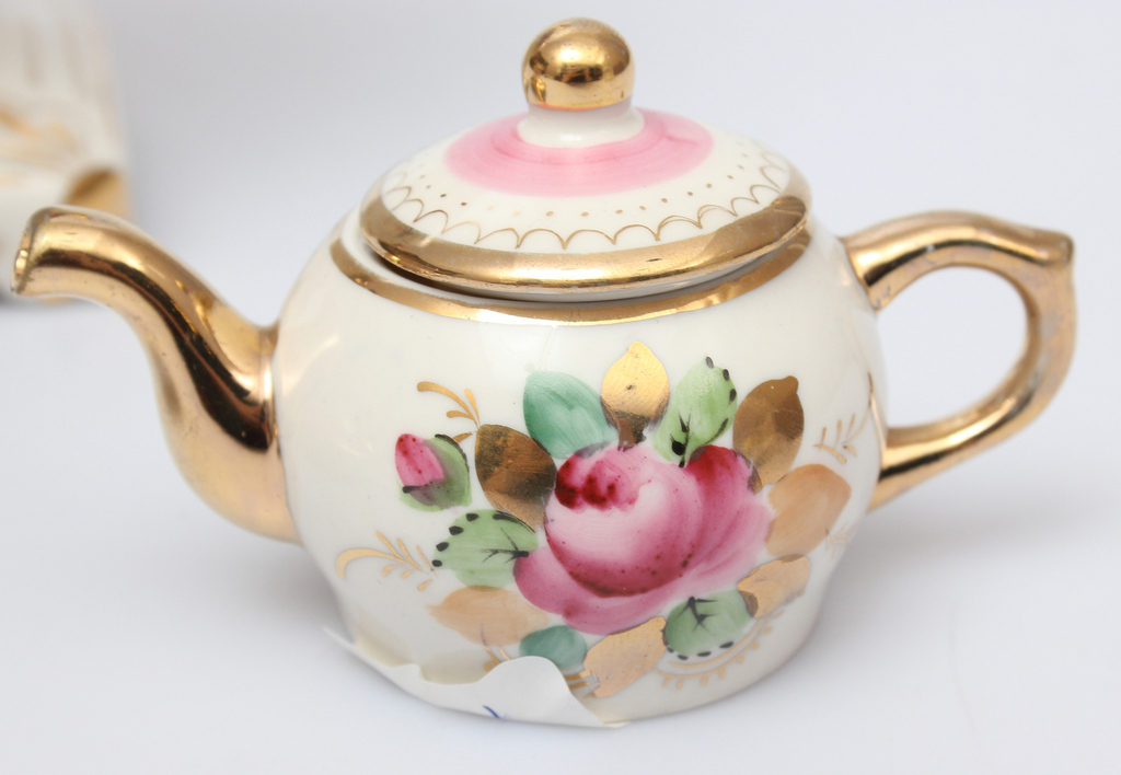 Decorative porcelain pot with a small removable pot