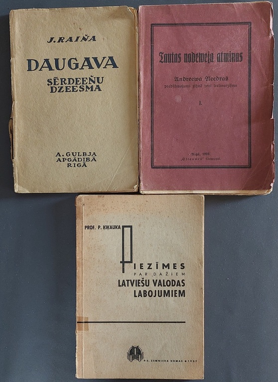 10 books: 1923, 1930, 1932, 1936, 1940