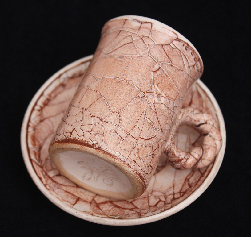 Keramikas tasīte ar apakštasīti