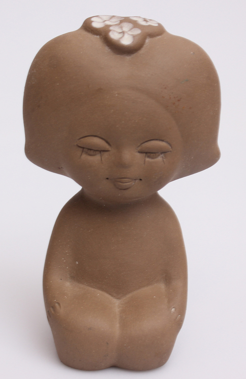 Keramikas figūriņa ''Meitene''