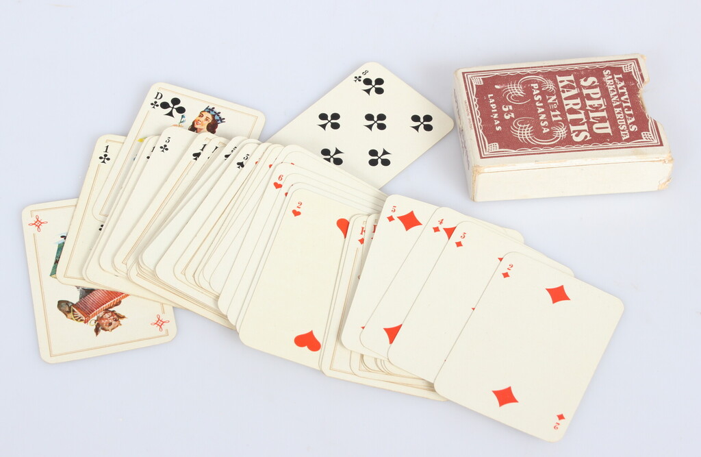 Latvian Red Cross playing cards No. 11