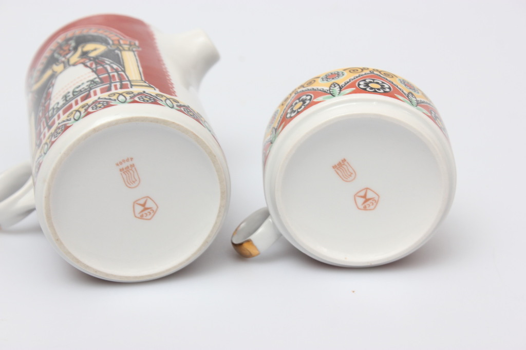 Porcelāna tējas dzeršanas komplekts - kanniņa, krūze