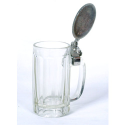 Glass beer cup with lid 