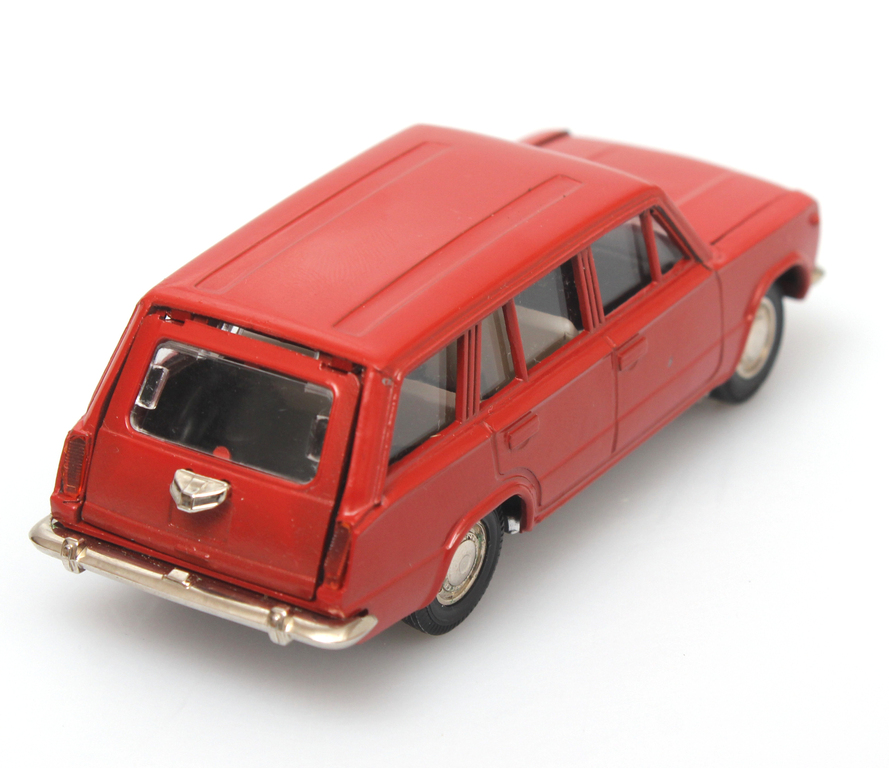 Auto modelītis Lada Vaz sarkanā krāsā ЛАДА ВАЗ-2102 oriģinālajā kastē