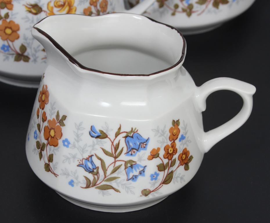Porcelāna tējas un kafijas servīze 6 personām orģinālajā iepakojumā