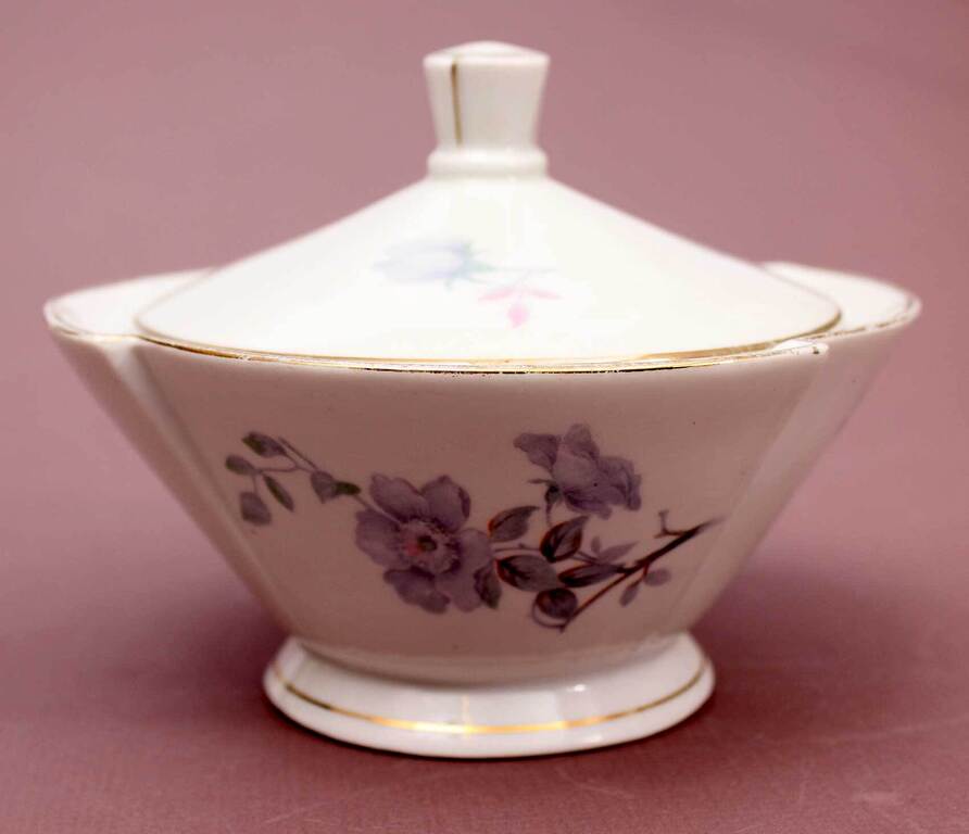 Kuznetsov porcelain sugar bowl