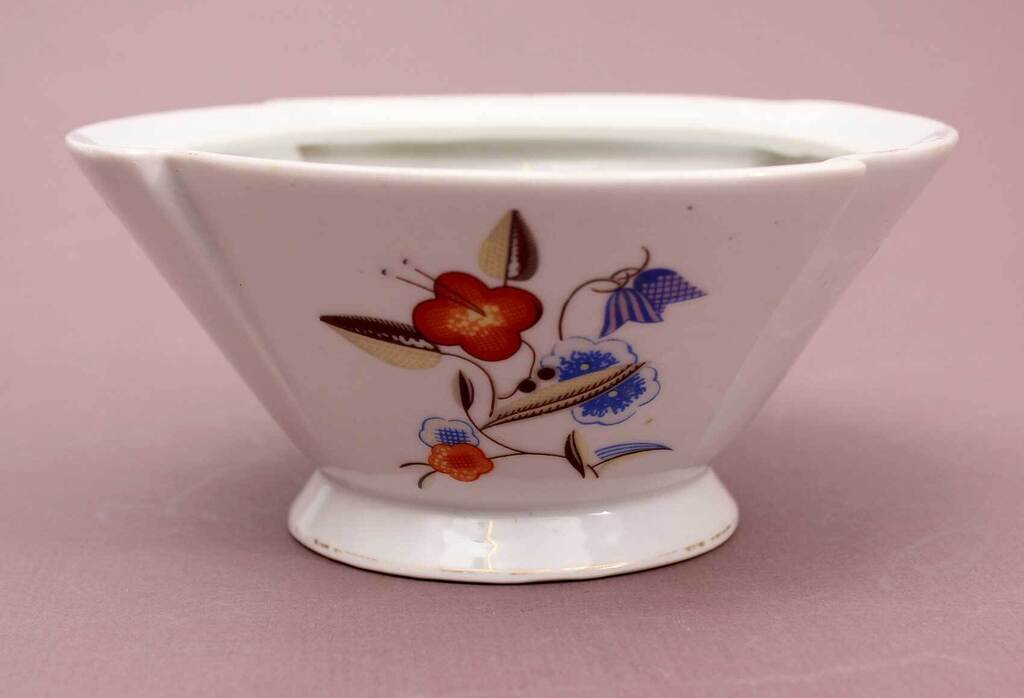 Kuznetsov porcelain sugar bowl without lid