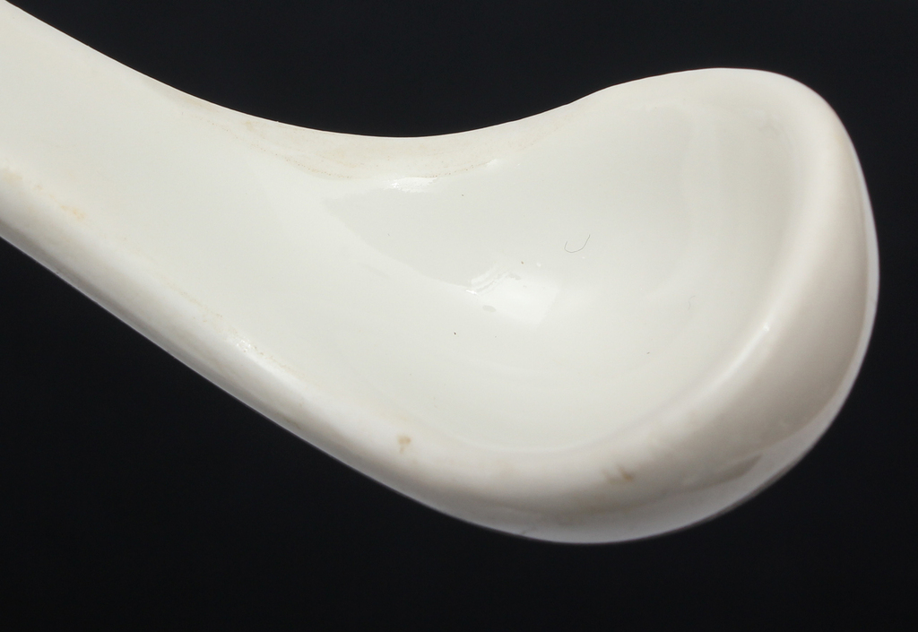 Porcelain spoons (3 pcs.)