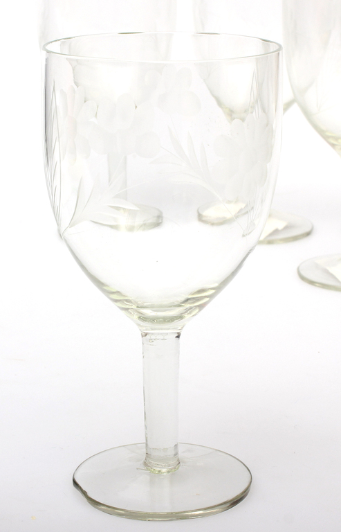 Stikla glāzes (5 gab) ar ziedu motīvu