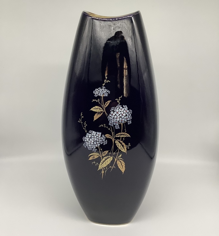 Large vase, cobalt porcelain. Germany. Hand-painted. Alka Kunst.