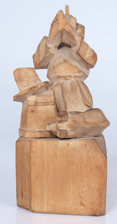 Wooden figure