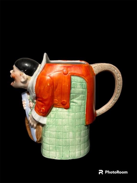 rare porcelain art deco teapot PIERRO THE CLOWN PLAYING THE MANDOLINE schafer&vater Germany