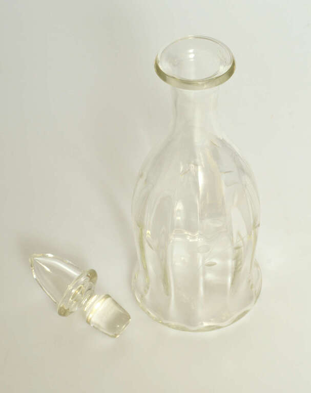 3 предмета из стекла - графин, ваза, чашка с металлической отделкой