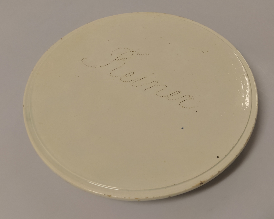 Kuznetsov's porcelain tray ''Reiner''  for cake 