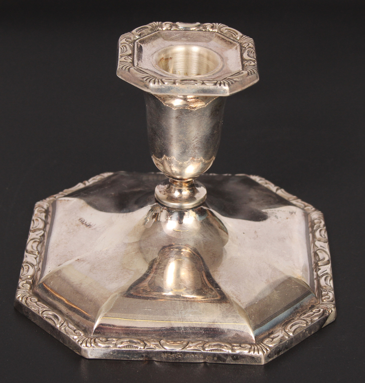 47-031056-7 Silver candlestick