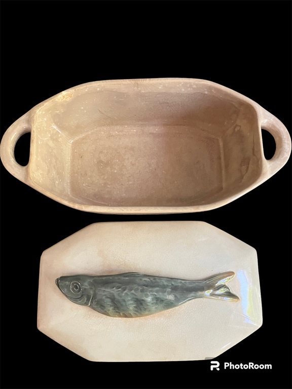 Kuznetsova Rūpnīcas fish bowl SILĖE with a lid, Latvia