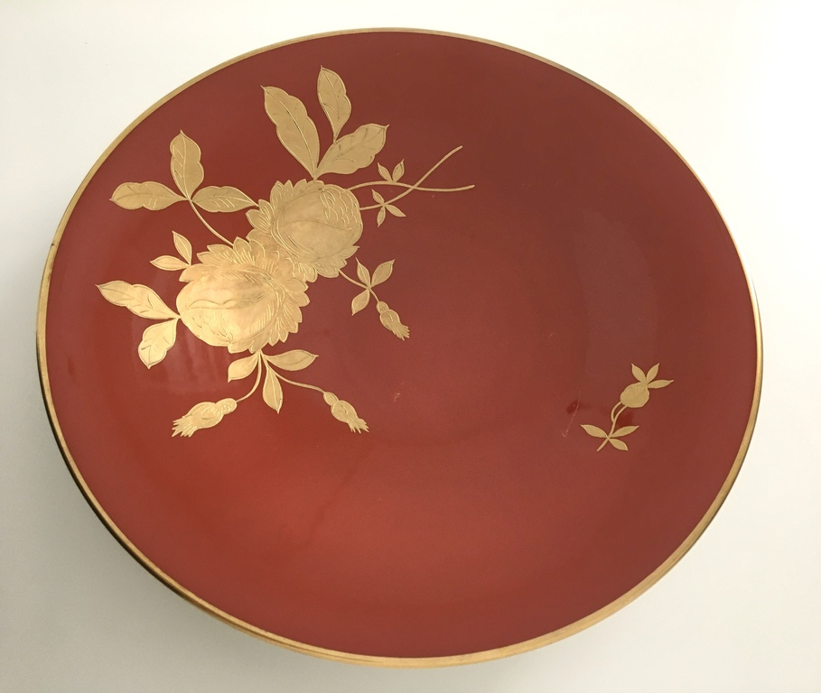 Hertel Jacob Bavaria porcelain plate with decorative gilding, handmade