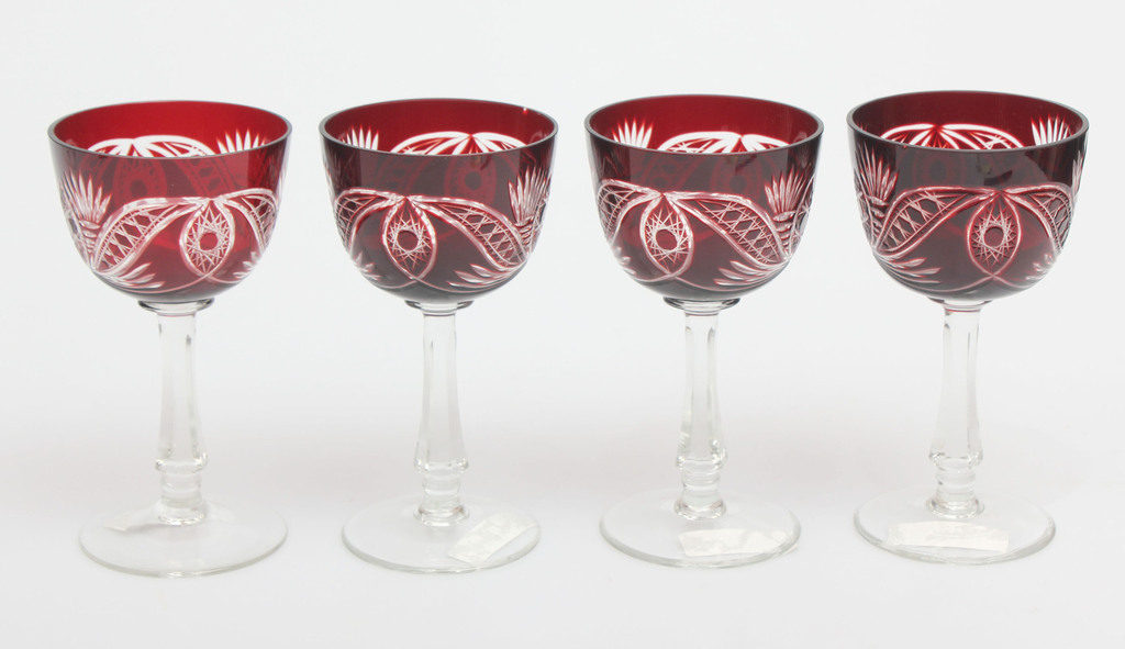 Colored crystal wine glasses (4 pcs.)