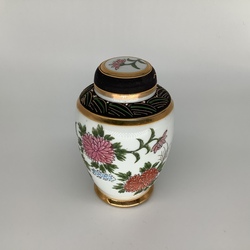 Tea jar, Japan, hand-painted, (embossed) 1940, a rare copy.