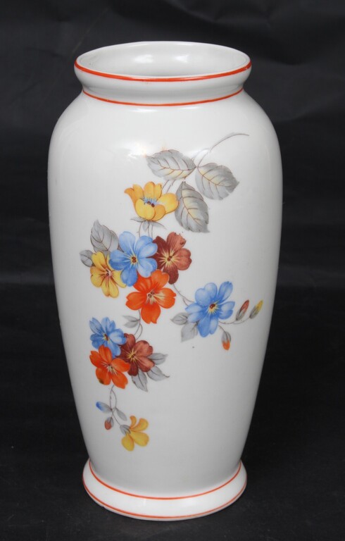 Painted porcelain vase