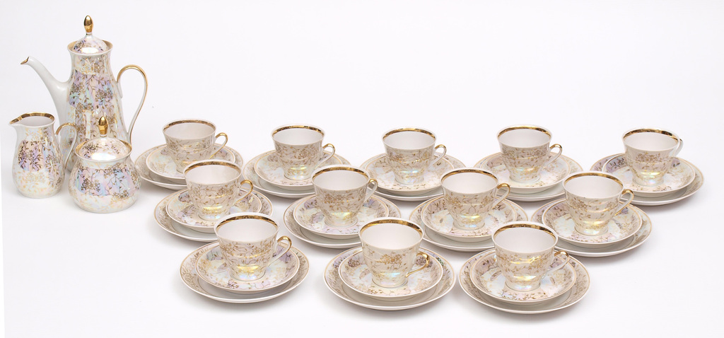 Porcelain set for 12 persons