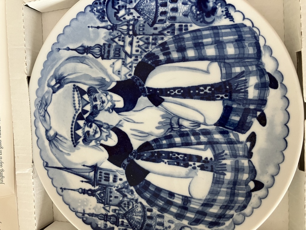  SINGING TALLINN, dekoratīvs sienas šķīvis MEISSENes porcelans