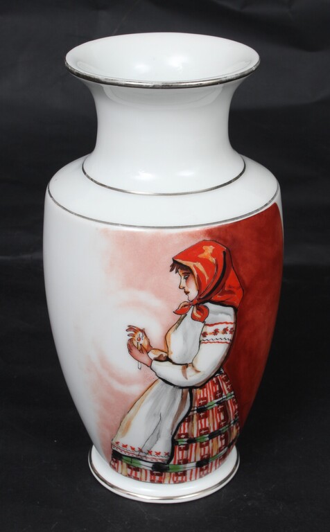 Jessen porcelain vase with painting