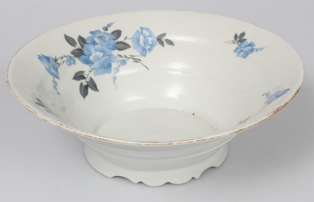 Painted porcelain serving bowl