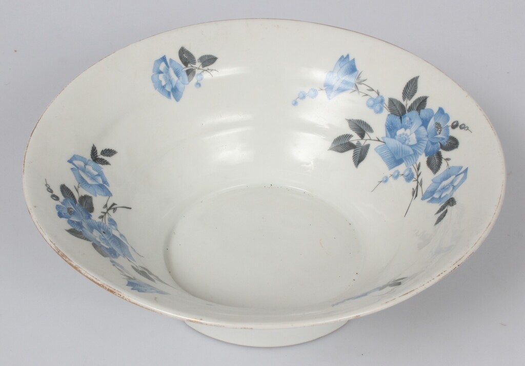 Painted porcelain serving bowl