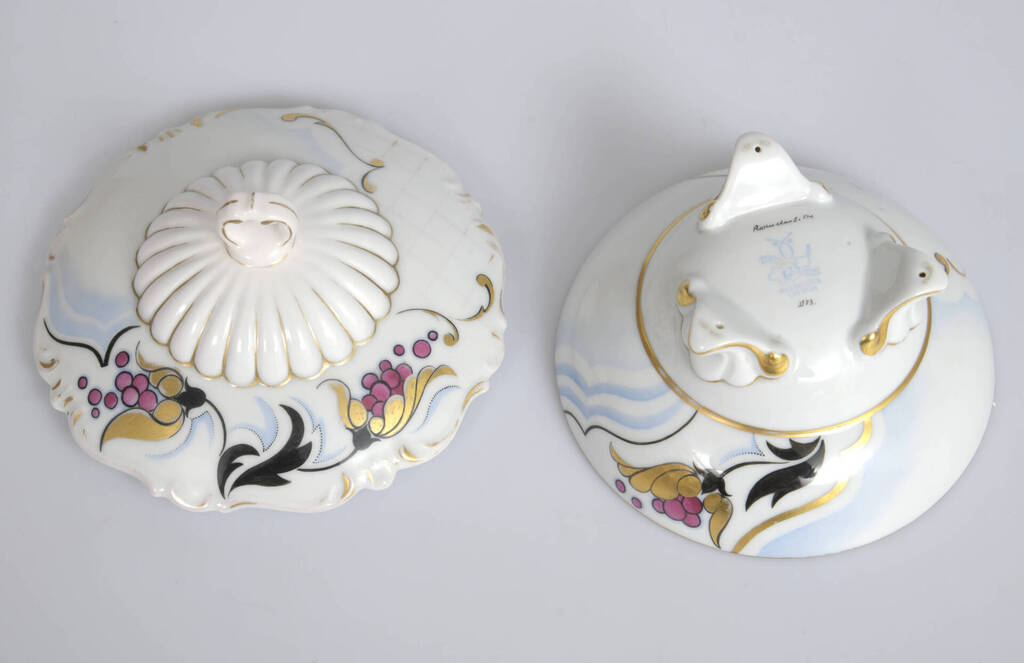 Kuznetsov porcelain sweet dish with floral decoration