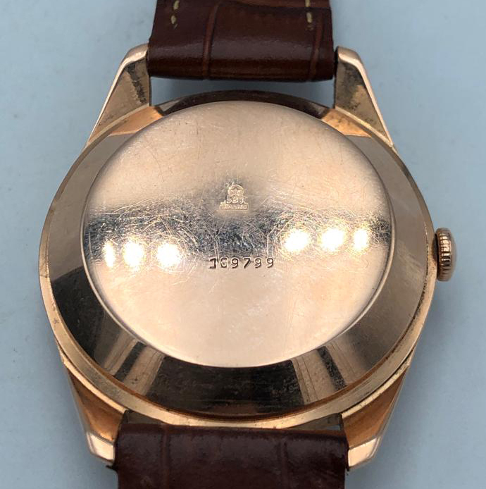 Zelta rokas pulkstenis ''Полет'' ar ādas siksniņu