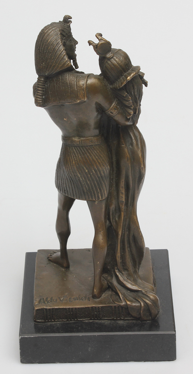 Bronzas  skulptūra uz marmora pamatnes ''Ēģiptieši''