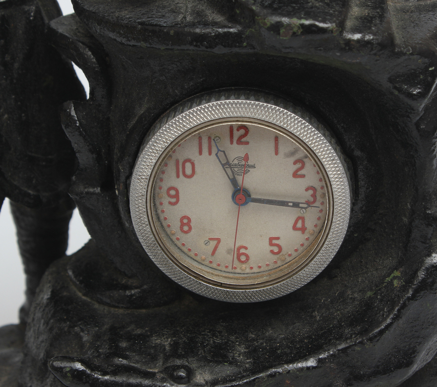 Cast iron composition with clock
