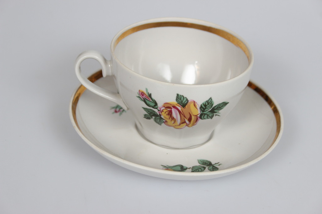 Riga porcelain cups and saucers (11+8 pieces)