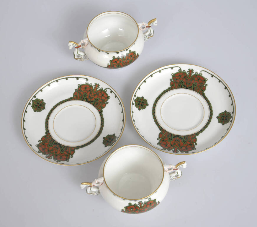 Porcelain broth dishes with saucers (2 pcs.)