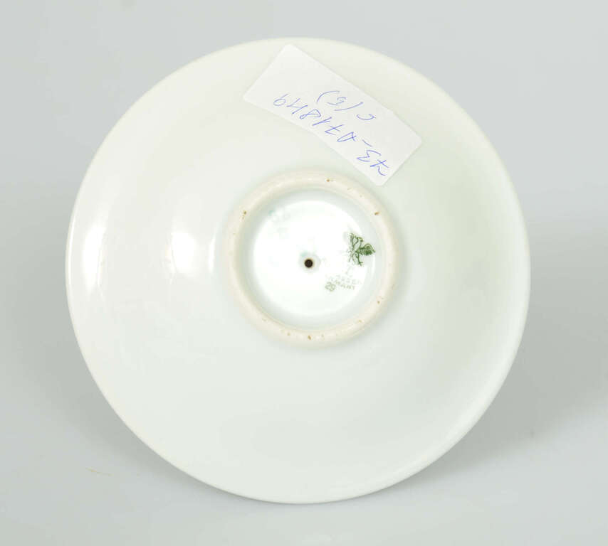 Porcelain egg dish